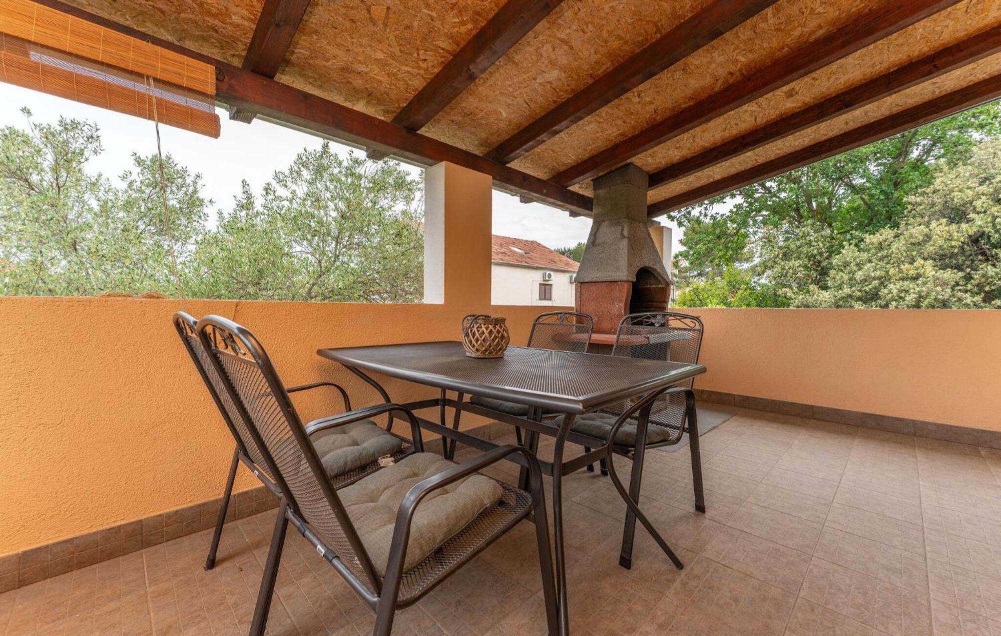 Apartment Cozy In With Wifi Biograd Na Moru